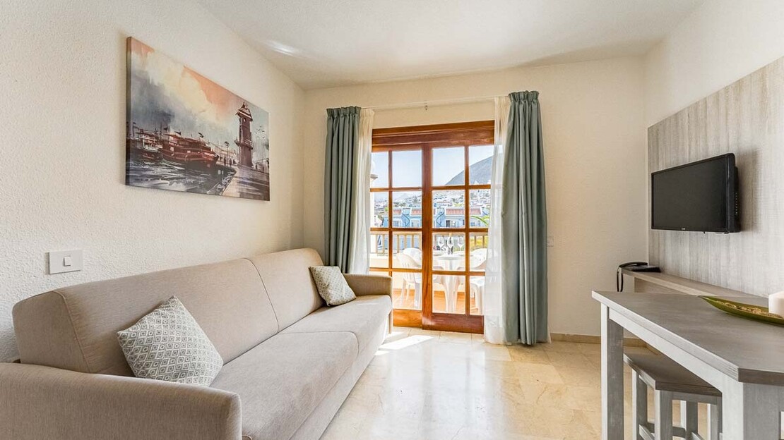 Klayman Olivina Aparthotel